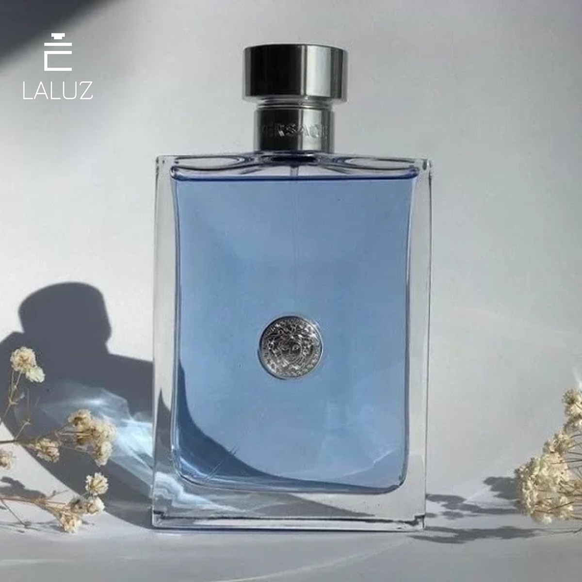 Nước hoa Versace Pour Homme mang mùi hương lịch lãm dành cho quý ông
