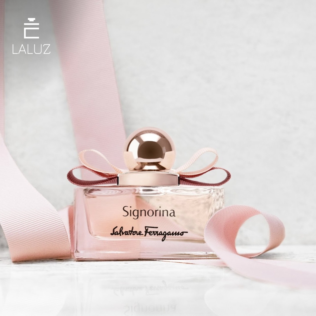 Nước hoa Salvatore Ferragamo Signorina EDP cho nữ thiết kế nơ xinh xắn