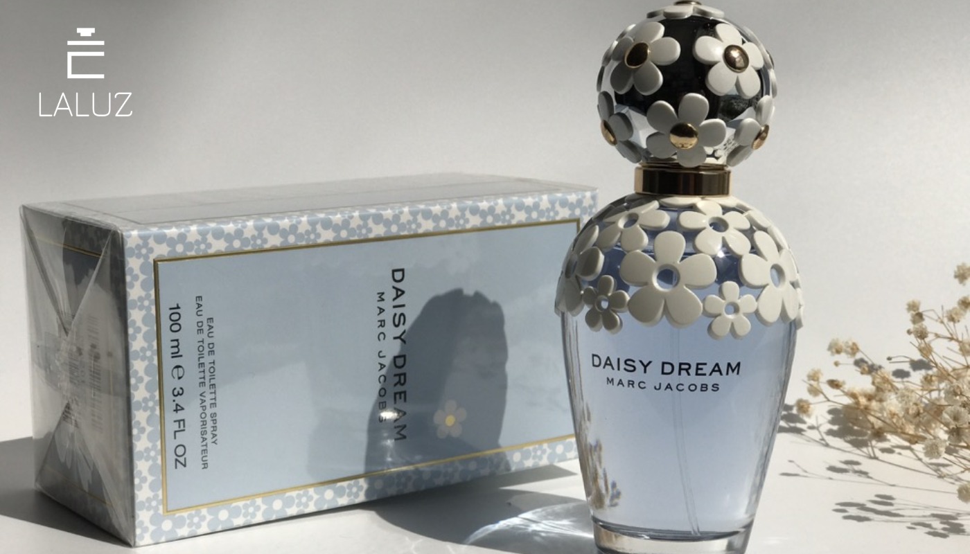 Daisy Dream mang mùi hương nhẹ nhàng, nữ tính tựa vườn hoa cúc trắng