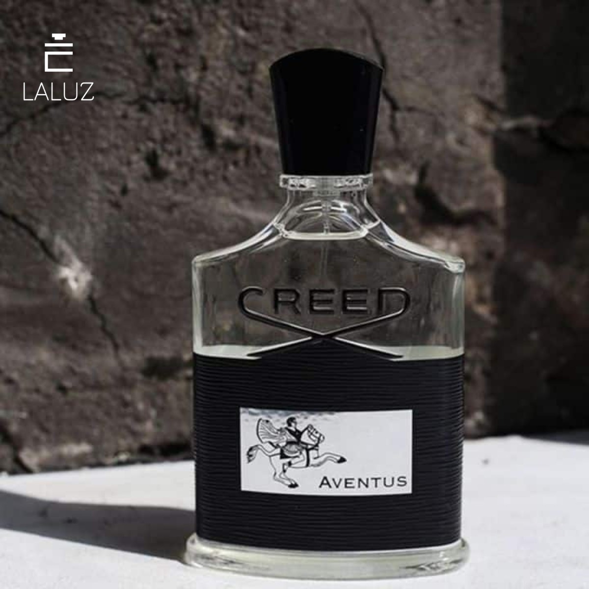 Creed Aventus là chai nước hoa mùa hè cho nam giới phù hợp