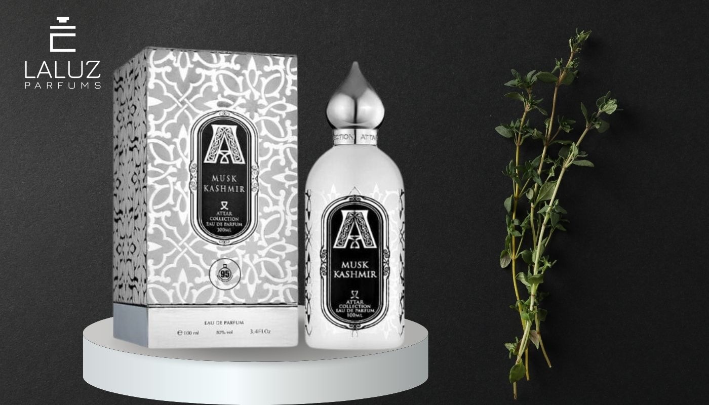 Attar Collection Musk Kashmir có mùi phấn thơm nhẹ