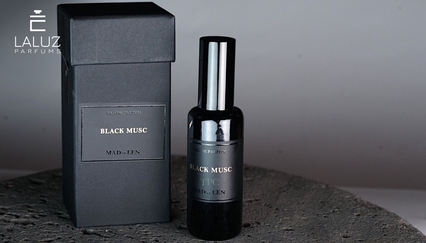 Mad Et Len Red Musc mang đến hương thơm sang trọng, mạnh mẽ và đầy cá tính
