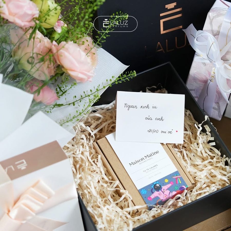 Thiệp viết tay LALUZ